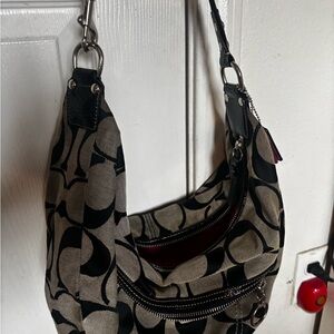 Stylish Black and Tan Women's Bag
